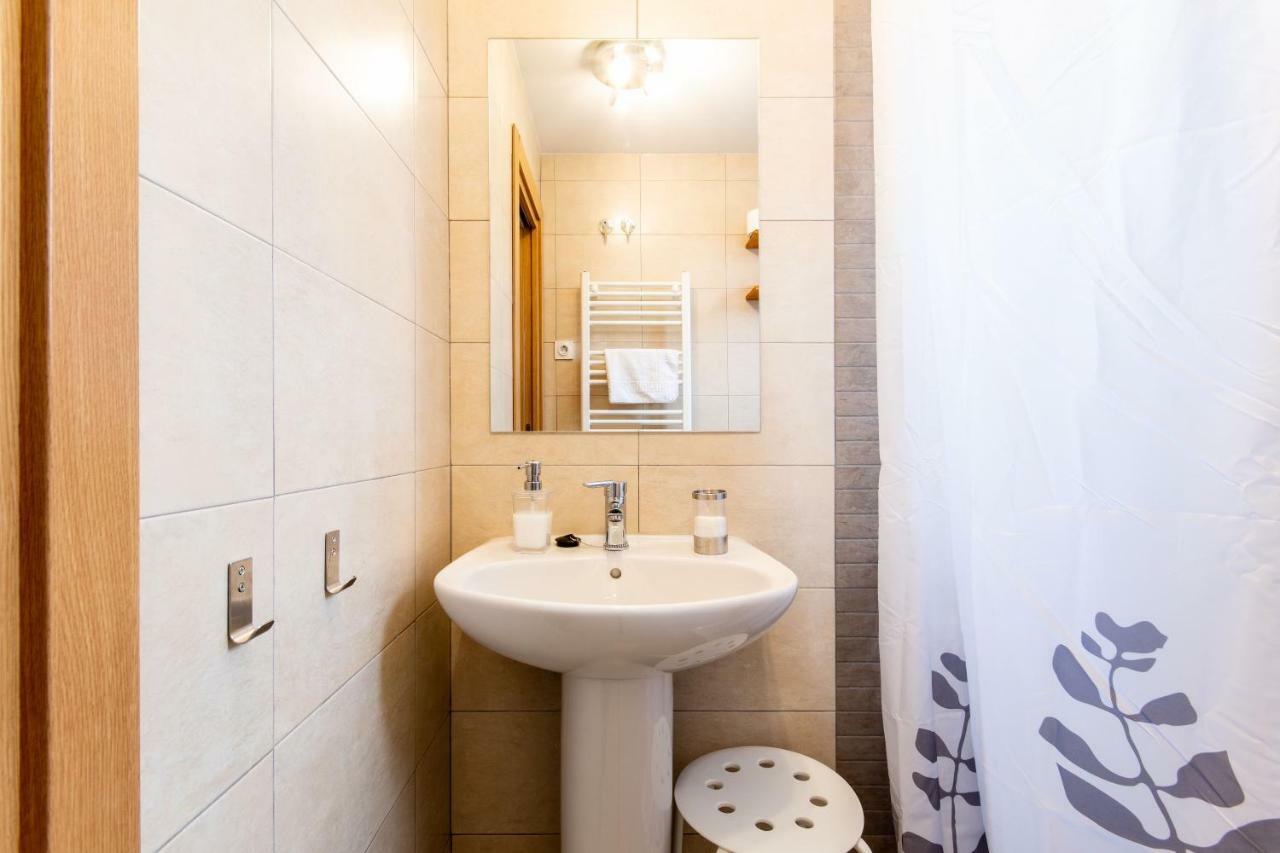 1 Habitacion Apartamento Temporada Lucero Madrid Dış mekan fotoğraf