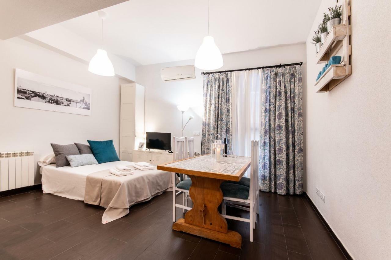 1 Habitacion Apartamento Temporada Lucero Madrid Dış mekan fotoğraf